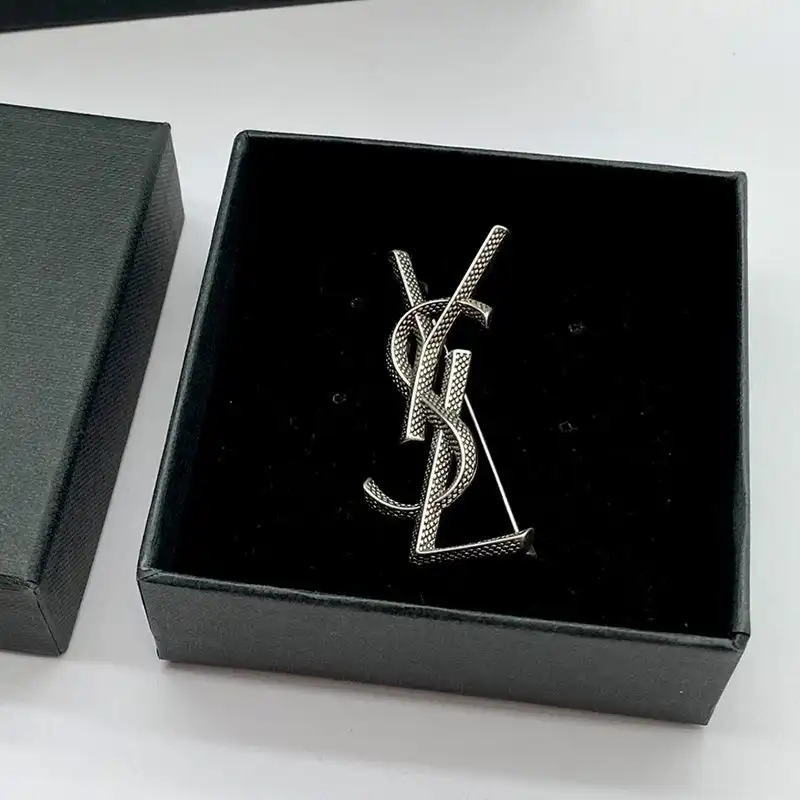 Cheap Saint Laurent Opyum Brooch In Snake Metal Silver 0204