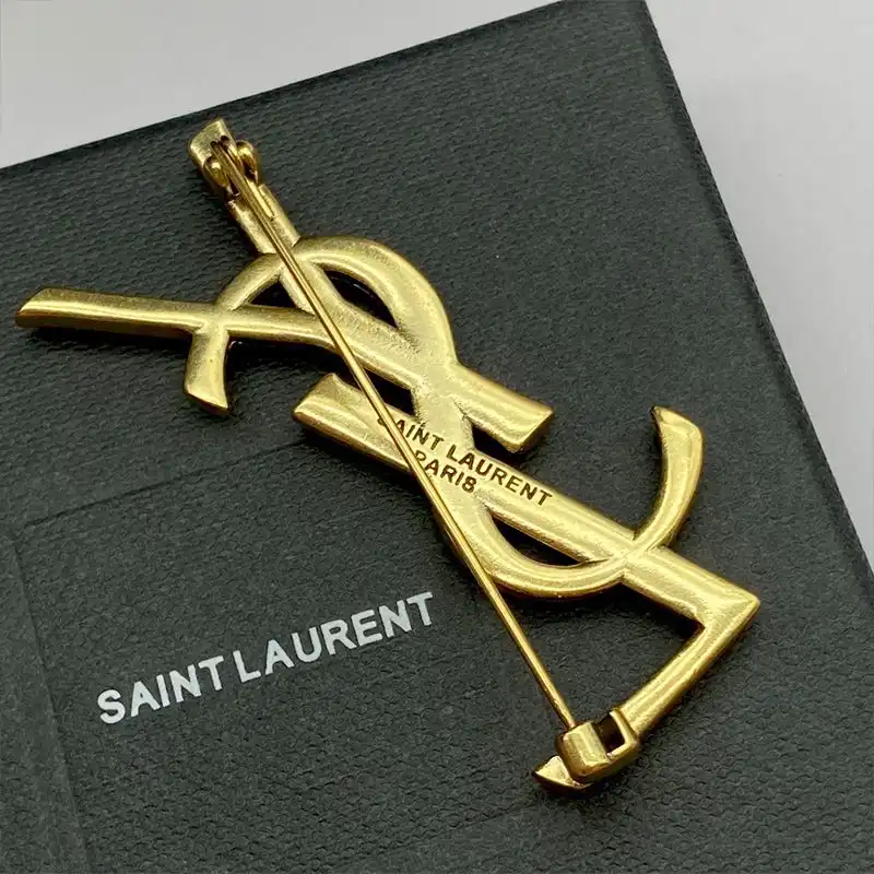 Cheap Saint Laurent Opyum Brooch In Snake Metal Gold 0201